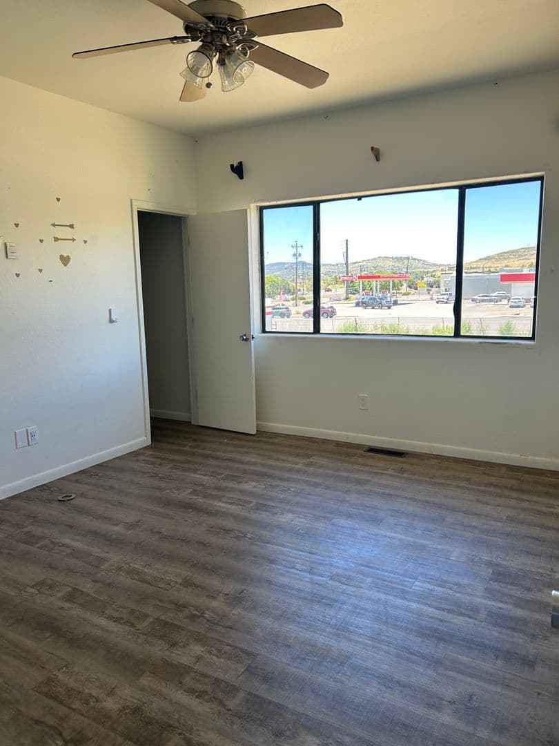 6221 E. Copper Hill Drive - Upstairs & Downstairs (Entire Property), Prescott Valley, AZ 86314 · foto 22