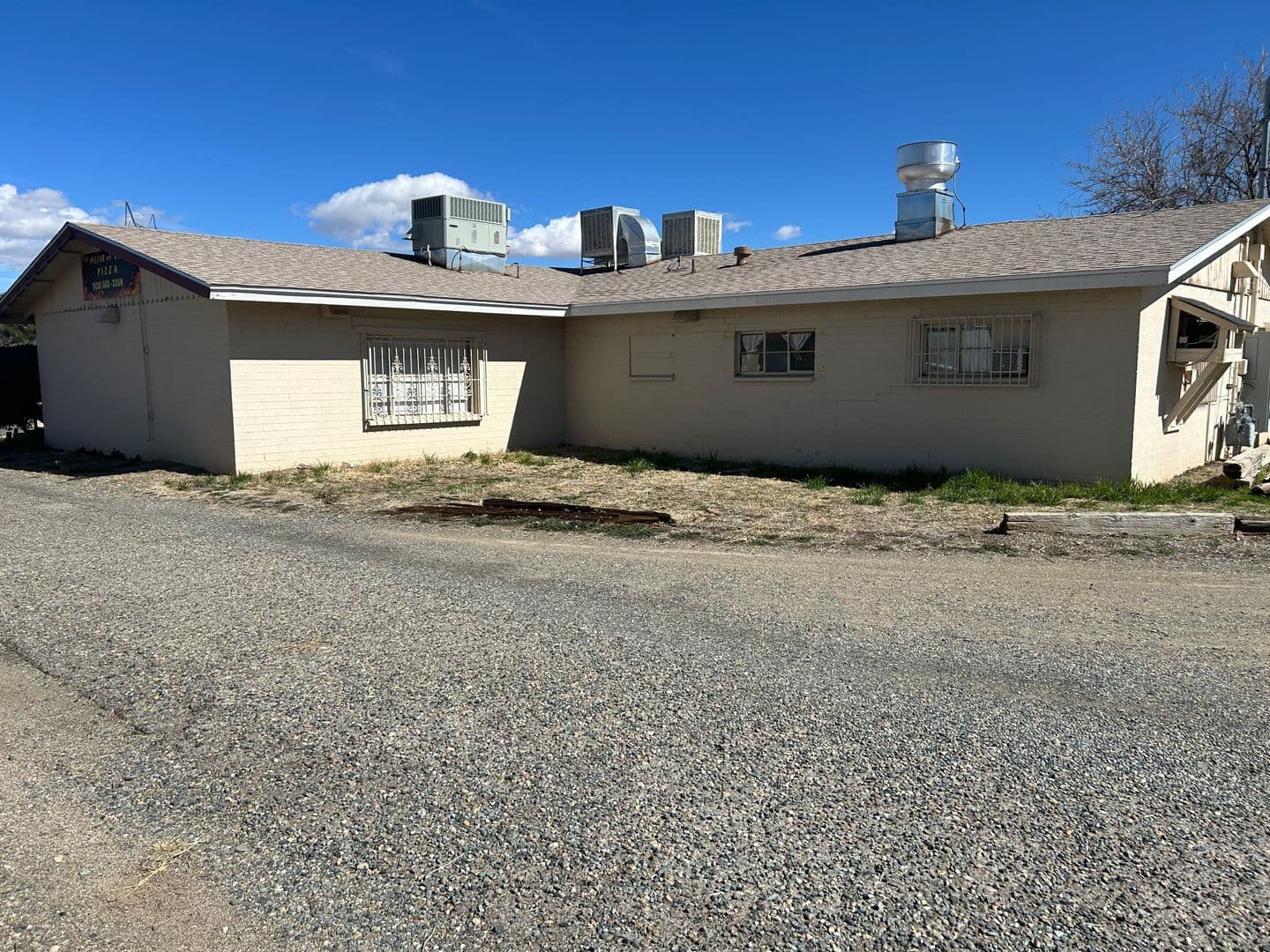 10050 S. State Route 69, (Approx. 2, 837 Square Feet), Mayer, AZ 86333 · photo 6