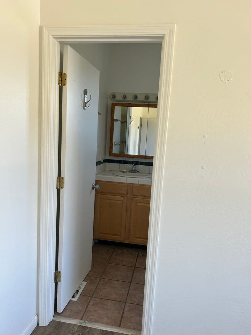 6221 E. Copper Hill Drive - Upstairs & Downstairs (Entire Property), Prescott Valley, AZ 86314 · foto 23