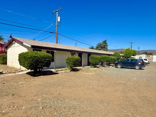 10050 S. State Route 69 / 10052-13290 Central Ave - 10050 State Route 69 - Apartment - Waitlist - Mayer Plaza, Mayer, AZ, Mayer Plaza, LLC, Mayer, AZ 86333, Home for lease