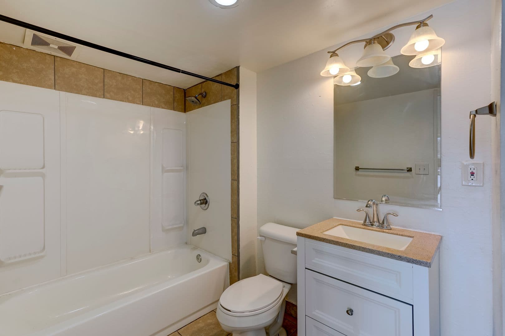 500 Copper Basin Rd - Apartment - Wait List, Prescott, AZ 86303 · photo 9